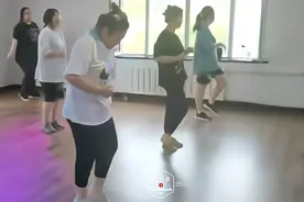 黑龙江：20岁少女参加减肥训练营猝死，每日菜单曝光后，母亲痛哭图片