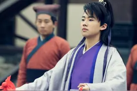 郭德纲孟非互称“亲家”，郭麒麟害羞，看到孟非女儿，网友：般配图片