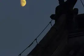 今晚用手机拍月亮，看这篇教程就够了图片