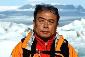 悲壮的大巴山猴王：一猴单挑凶猛灰狼，用一条命救下整个家族图片