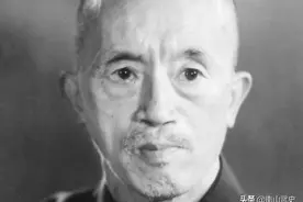 浅谈释海灯的实战能力，三节棍能摔成1条直线，二指禅功造诣极深图片