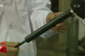不合格办公椅爆炸、断裂、甲醛超标：曾有14岁男孩被炸身亡图片