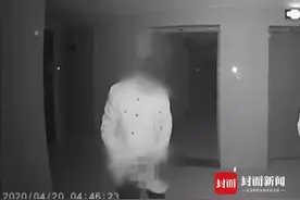 男子凌晨在居民家门口对着女鞋撒尿，警方：行政拘留5天图片