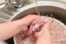 新的建议又来了，这肉到底应该怎么洗？洗还是不洗？图片