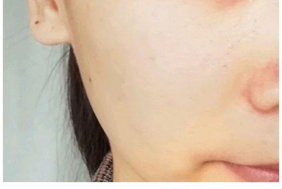 希那塔身体乳盖怎么打开