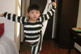 5岁北漂，8岁拿奖，比周迅还灵的天才少女，靠什么一天赚1亿？图片