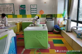 婴儿游泳到底好还是不好？婴儿游泳是智商税吗？图片