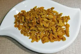 夏天多吃葡萄干，教你养生吃法，营养美味又健康图片