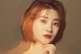 穷小子离婚当天，千名女保镖现身，恭迎战神出山29图片