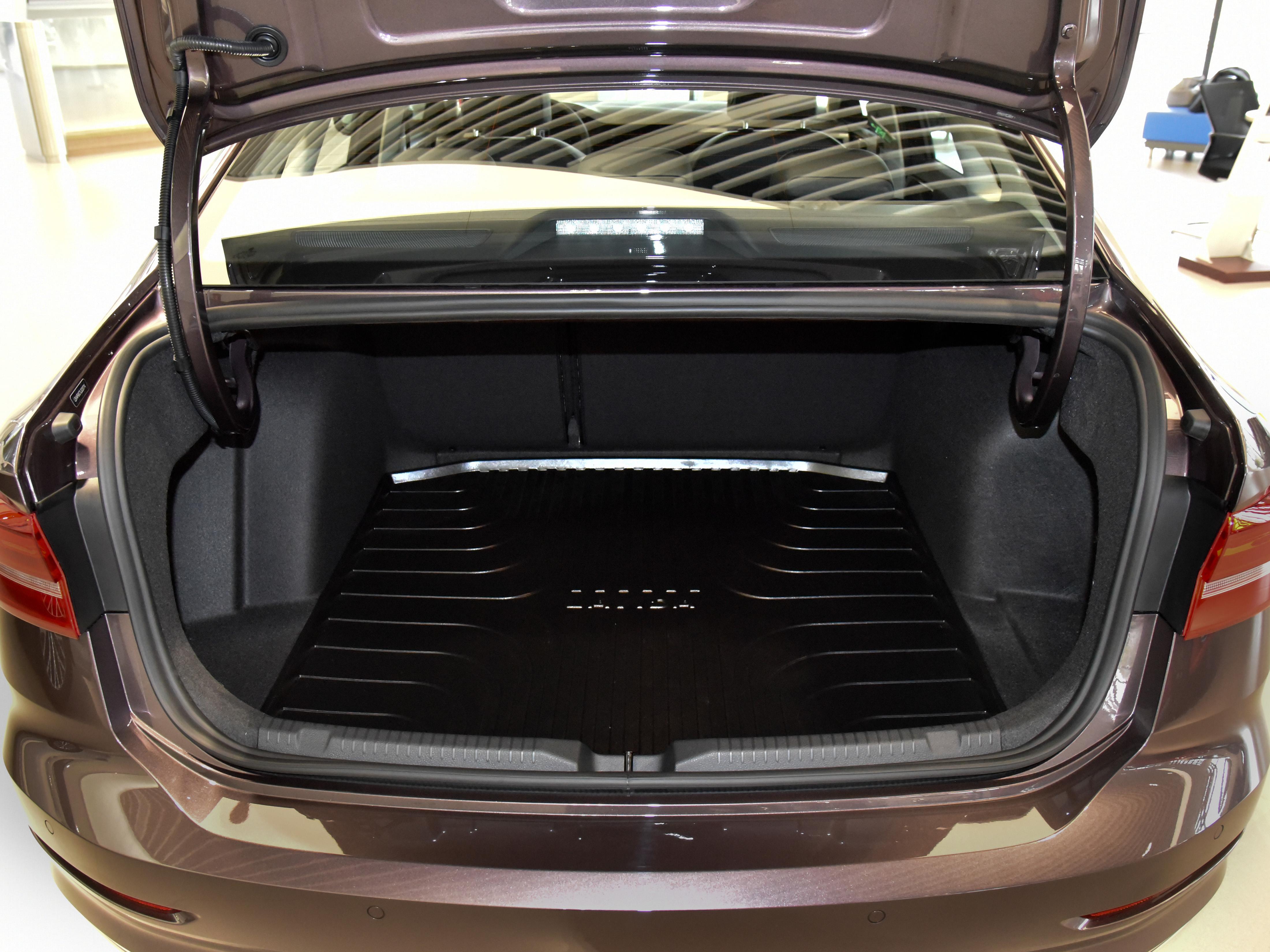 大众朗逸车质量怎么样_大众朗逸评测_朗逸2021款1.5L自动舒适版特点