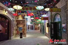 新闻早班车丨安徽一小区业主高空抛物被刑拘；上海夫妻搬家留下66只猫扰邻； 香港向18岁及以上居民派1万元图片