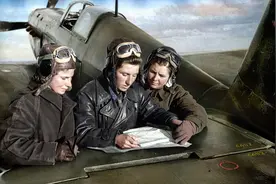 苏联女飞行员的传奇一生，被德国士兵称为“恐怖天使”的传奇人生图片