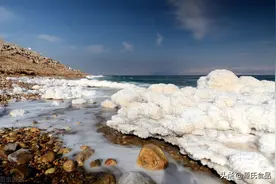 食用盐，到底买“海盐”还是“精盐”？区别用途非常大，别乱买图片