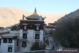 拉萨市区唯一辩经的寺院，藏传佛教格鲁派六大寺之一图片