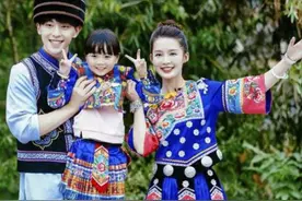 邓伦李沁传恋情后还合作？担任男女主不避嫌，李沁却被嘲配不上图片