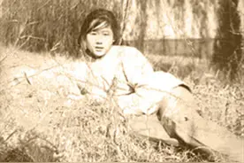 抗战女英雄，用石头砸死敌人，临终前只有照片和两块银元留给家人图片