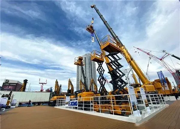 工程机械宝马展2020柳工