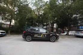 魔都深度体验无接触式租车：超低套餐全面解决上班族通勤图片
