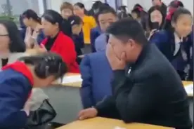 看到女儿跳手舞，爸爸竟然捂脸大哭！“听我说谢谢你，有你温暖了四季”图片