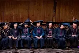 人文史上的活化石：广西百色那坡黑衣壮图片