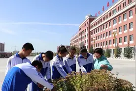 北京“女神”老师！悄悄给学生充话费，她百余天做成这件“大事”！图片