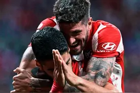 2-0！巴萨轰然倒塌！苏亚雷斯传射不庆祝，冲科曼做打电话手势图片