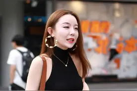街拍：说实话，我是看腿的图片
