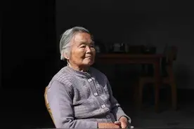 金庸亲妹查良琇：住在农村，家境普通，金庸一直补贴她到2002年图片
