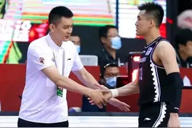 杨鸣从头改变，艾伦与辽篮也渐入佳境！图片