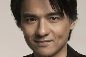 “情场浪子”方中信，保安出身，却娶港姐，主要是原名起的好图片