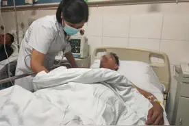 贵阳一男子喝下自制药酒后被紧急送医！原来里面有“耗子头”图片