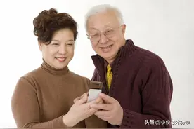 老年人使用智能手机必须学会的6个功能，操作简单，一看就会图片