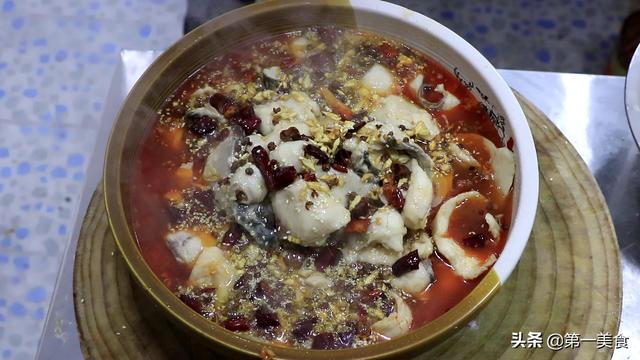 厨师长教你：“水煮鱼”最实用的家常做法，简单易学看一遍就会