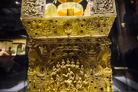 世界阿育王塔之王，实拍北宋鎏金七宝阿育王塔，内有佛骨舍利子图片
