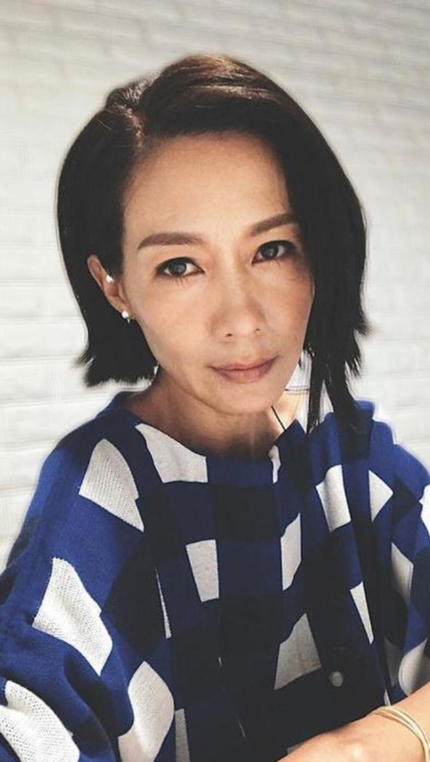 木婉清扮演者（48岁木婉清赵学而晒照）