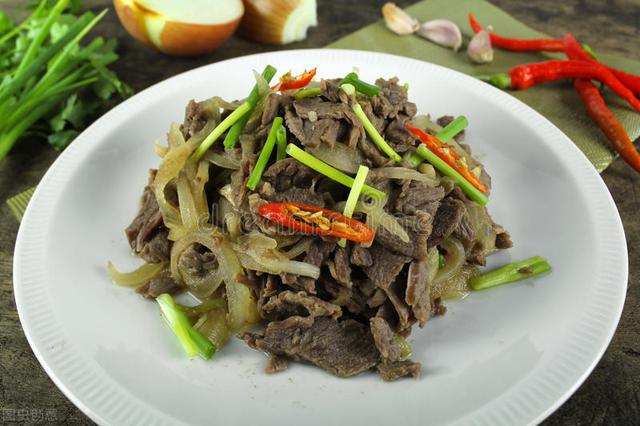 家里再穷，这个菜也要常给孩子吃，补充多种氨基酸，强筋又健骨