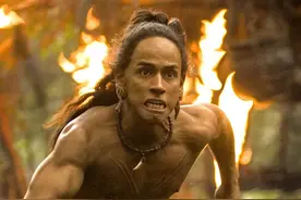 人类历史上最大尺度画面，被真实地拍出来了，导演在隐喻什么？图片