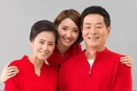 濮存昕不但嫁女“倒贴”50万，还送女儿女婿灭火器，真相让人泪目图片