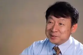 同样是谈教育，为何清华教授被喷，北大教授被赞？网红教授不好当图片