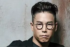 靠综艺翻红的林晓峰，出道很早事业平平，感情更是一地鸡毛图片