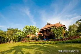 有钱人可以自己买一块地建造私人别墅吗？看完你就会明白图片