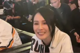 赵本山女儿球球出席活动！网友：青春靓丽像李若彤，粉丝炸锅了图片