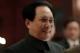 《亮剑》当初幸亏没找唐国强，《大决战》导演并不后悔找了唐国强图片