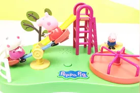 小猪佩奇玩具电动游乐场滑滑梯过家家视频封面