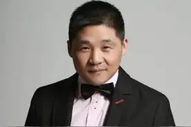 “小眼睛”来喜：相亲不卸妆“吓”退丈母娘，结婚后三撕离婚协议图片