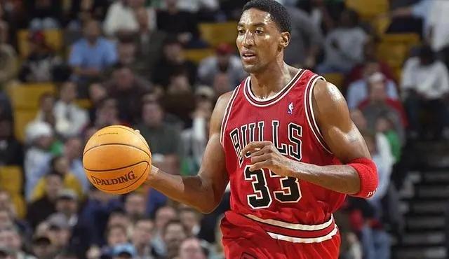 NBA纪实连载27:98年带领内忧外患的公牛三连冠，乔丹彻底封神上卷