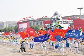 培养什么人 怎样培养人 为谁培养人图片
