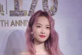 看倦了黑发色怎么办？不如试试这四款万能发色，显白还不挑人图片