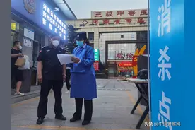 郑州女警王爽倩：危难时刻冲锋总在前图片
