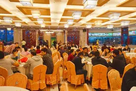 为什么大家都说在中国，餐厅的服务态度越往北越差，越往南越好？图片